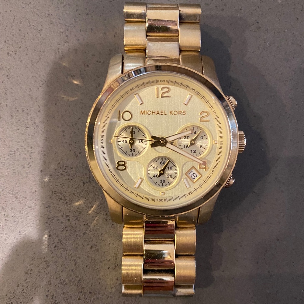Watch - image 1